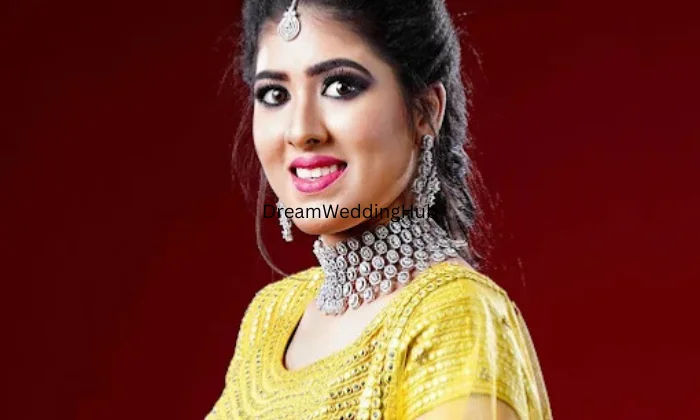 Naturals Salon bhilai